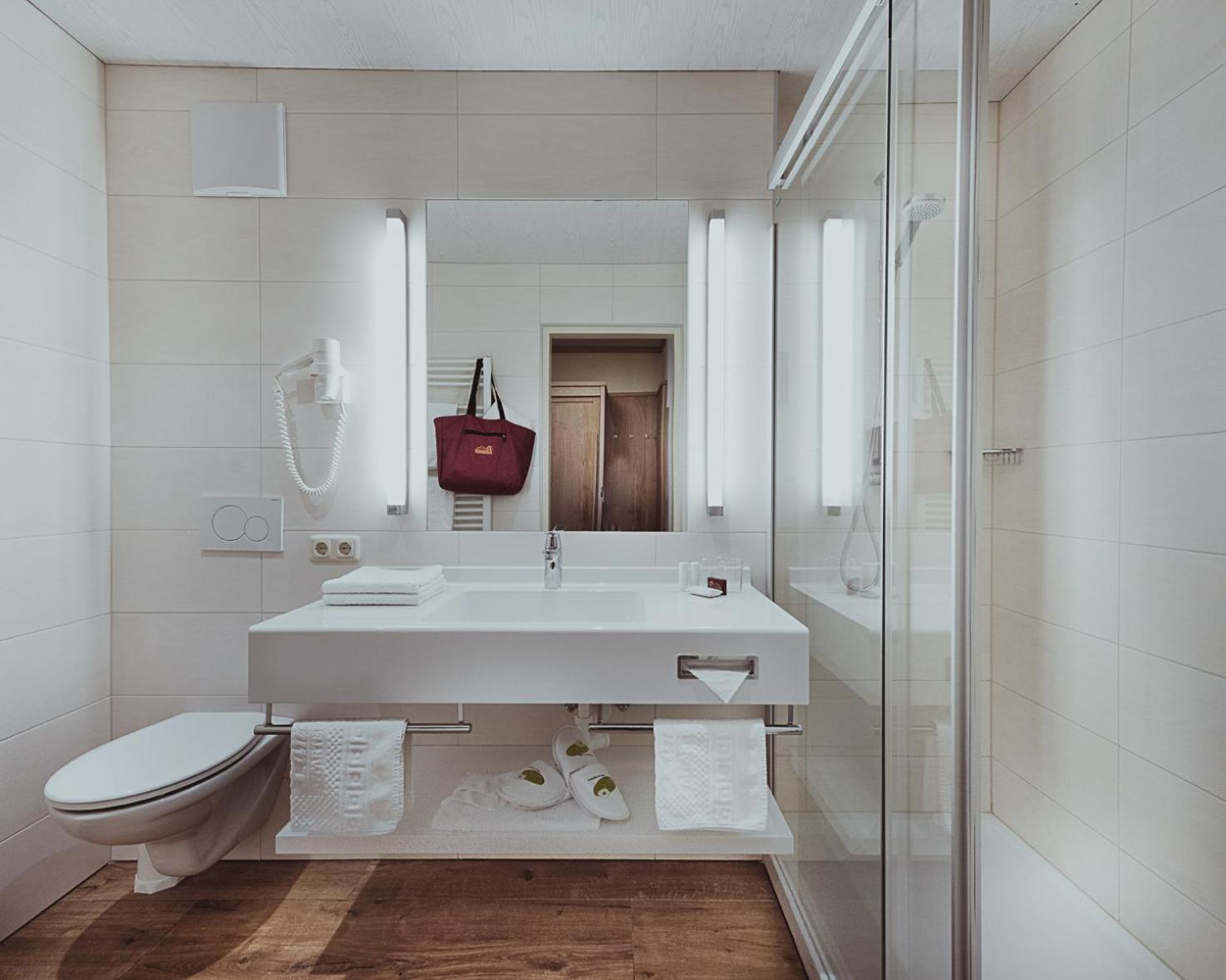 Appartement Hotel Panorama-Im Bademantel Direkt In Die Alpentherme Bad Hofgastein Luaran gambar